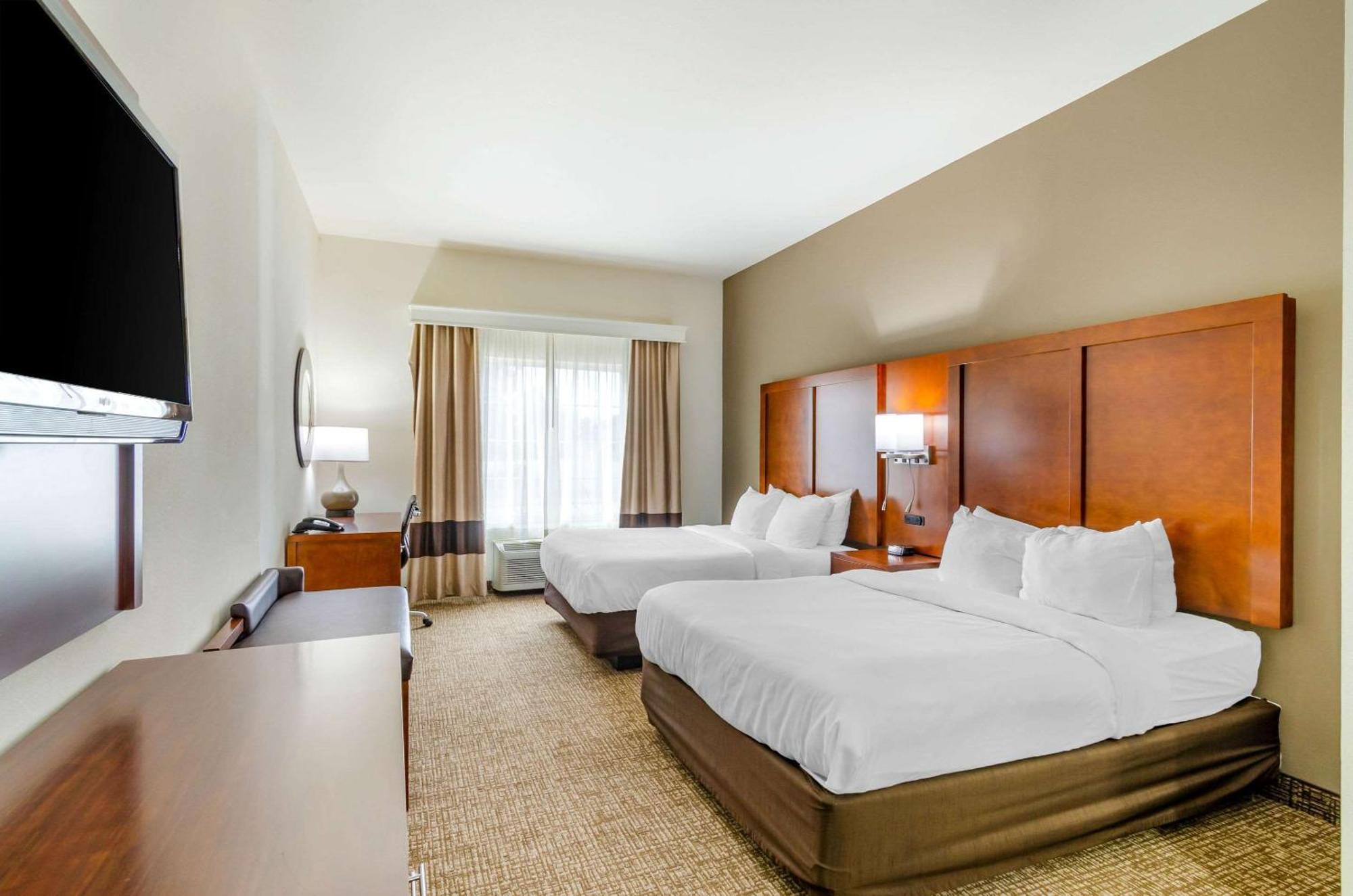 Comfort Inn & Suites Near Bethel College Newton Esterno foto