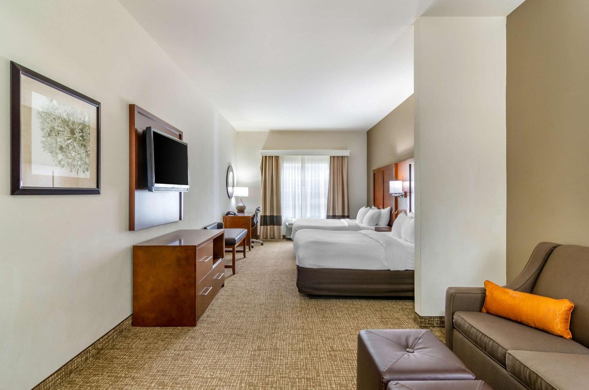 Comfort Inn & Suites Near Bethel College Newton Esterno foto