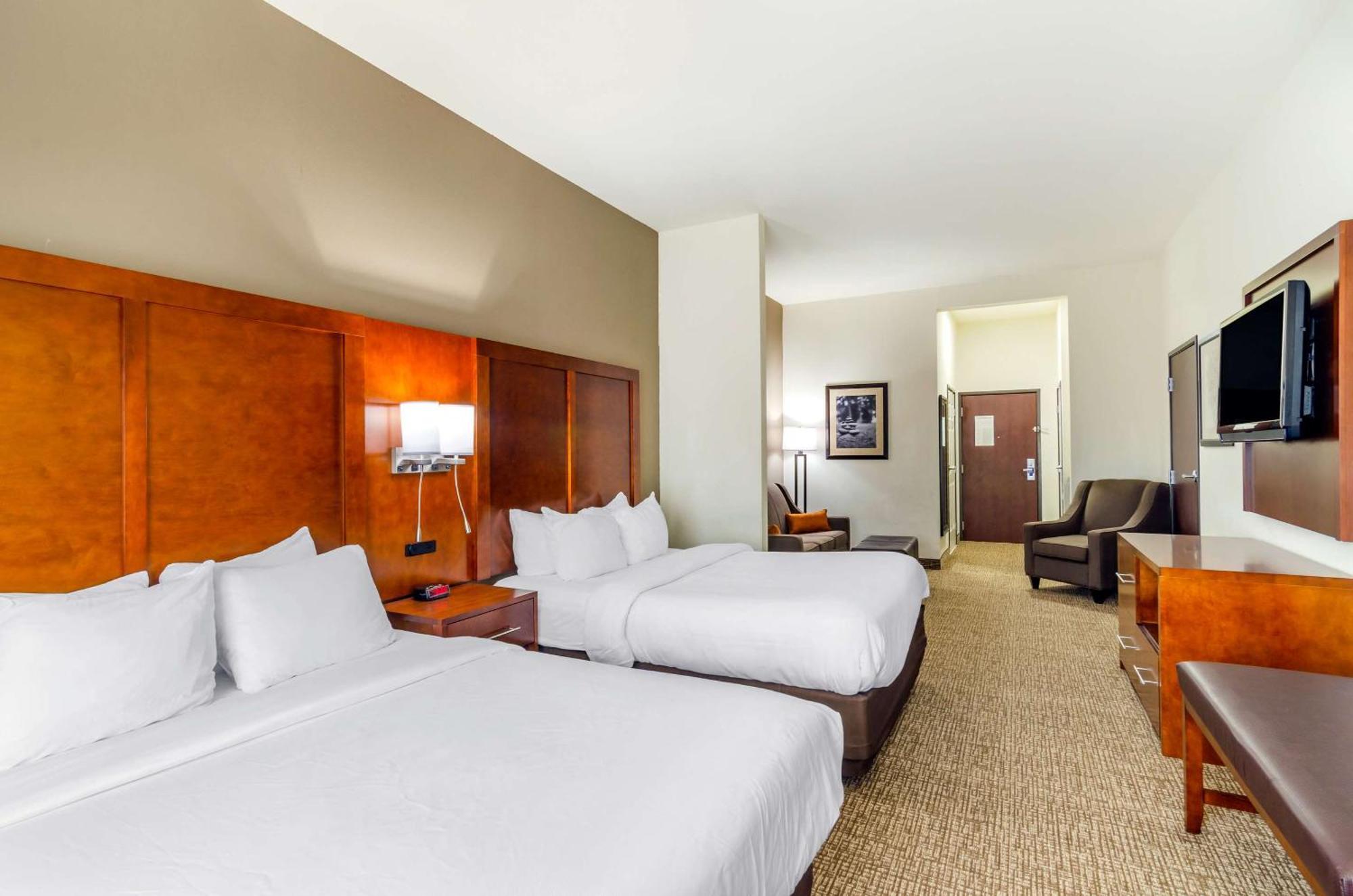 Comfort Inn & Suites Near Bethel College Newton Esterno foto