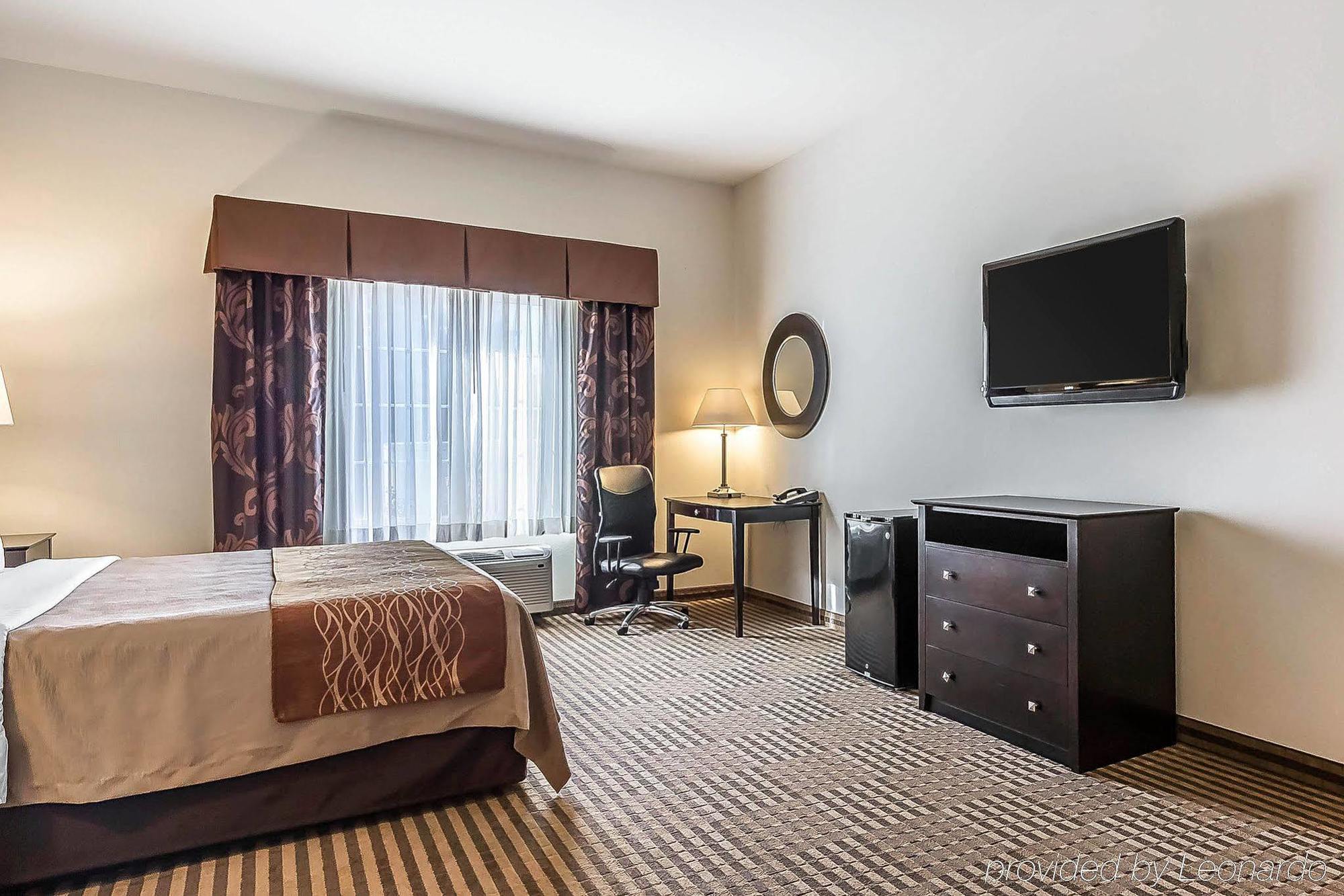 Comfort Inn & Suites Near Bethel College Newton Esterno foto